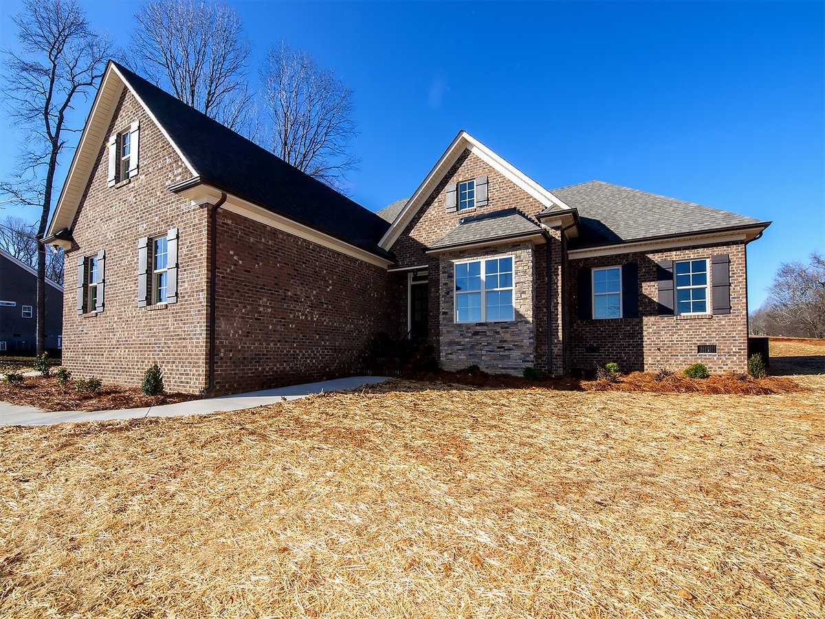 Roof replacement completed in Wesley Chapel, NC by M1 Roofing Group